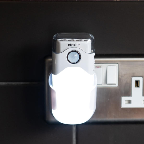 NiteSafe Duo LED Night Light Or Motion Sensor With Torch & Power Failure Light