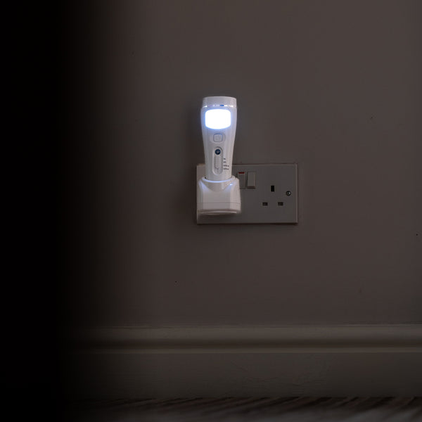 NiteSafe Maxi LED Dusk Till Dawn Night Light With Torch & Power Failure Light