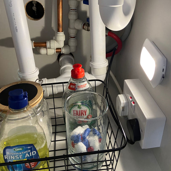 Omni Rechargeable LED Push Lights With Wireless Magnetic Strip