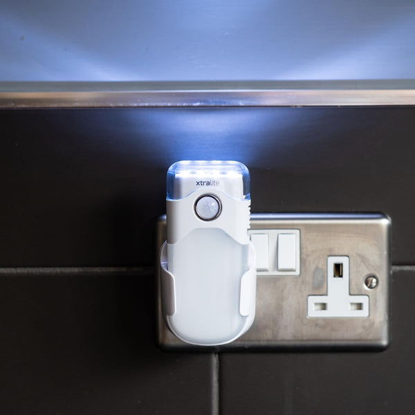 NiteSafe Duo LED Night Light Or Motion Sensor With Torch & Power Failure Light