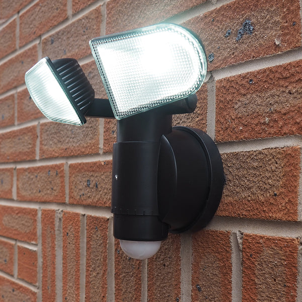 NiteSafe Twin Floodlight Motion Activated LED Outdoor Wireless Light